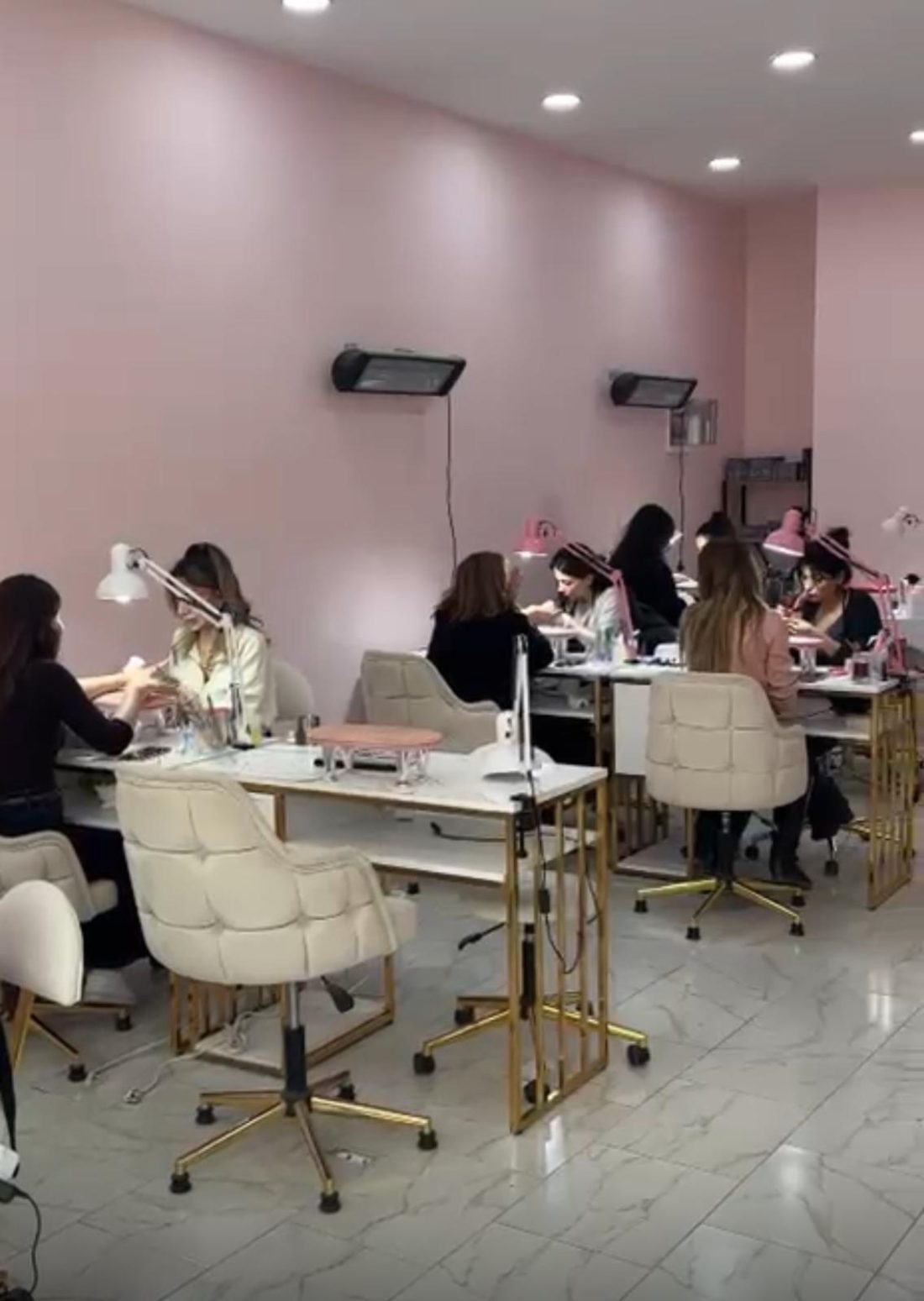 Amore Nail Art Beylikdüzü tırnak stüdyosu